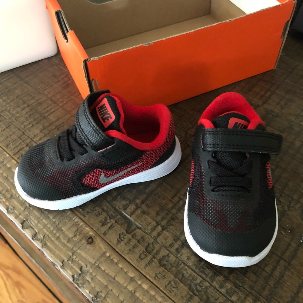 NIB Baby Nike’s